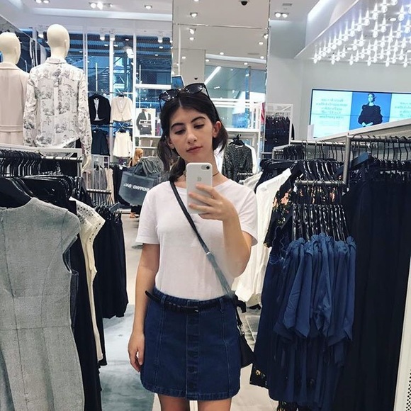 Meet your Posher, Miranda - Picture 1 of 1